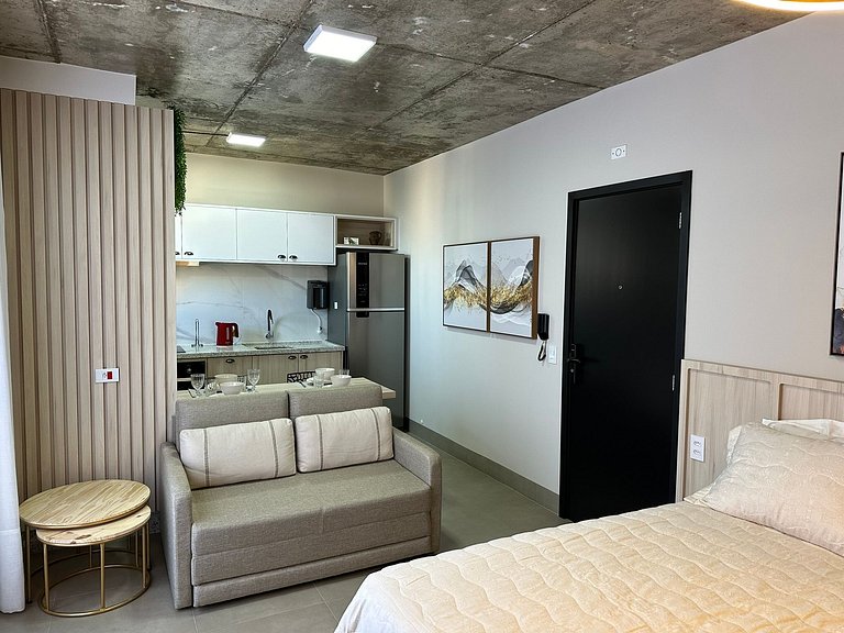 Studio 1502 com sacada, garagem e A/C