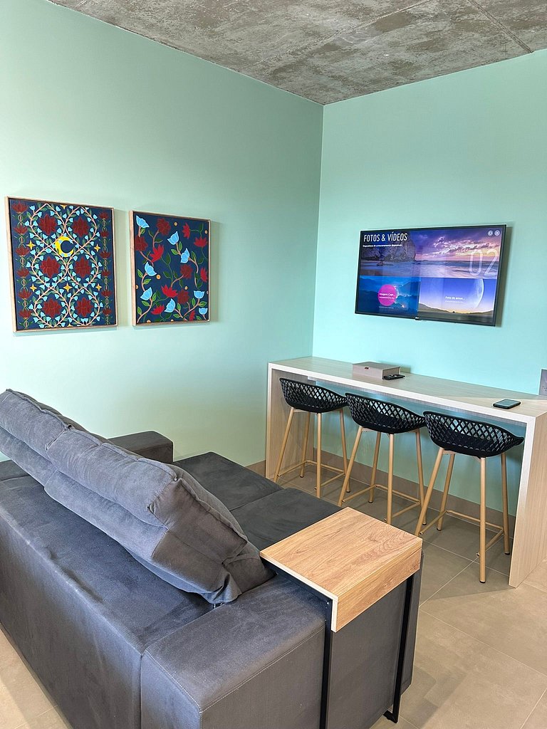 Studio 1301 com sacada, garagem e A/C