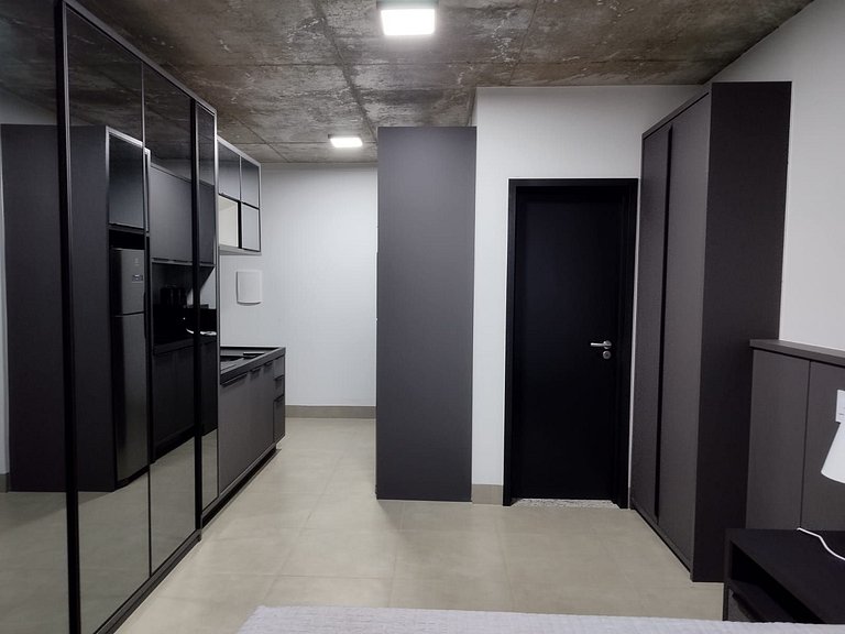 Studio Central com garagem 1505CP