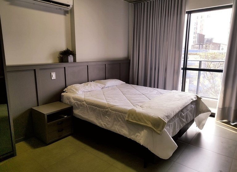 Studio Central com garagem 503CP