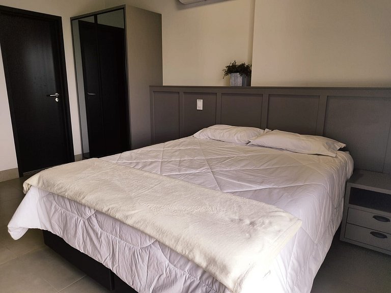Studio Central com garagem 503CP