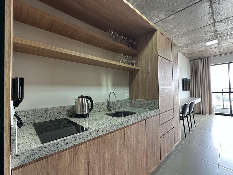Studio Central com garagem 1204CP