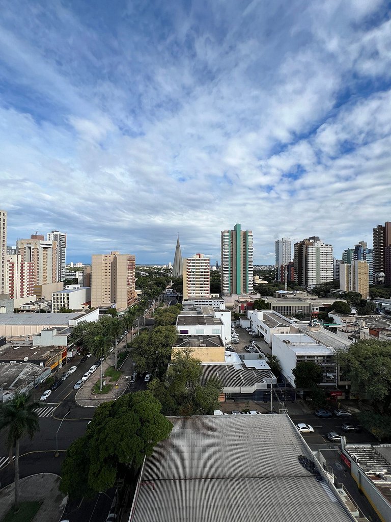 Studio 1301 com sacada, garagem e A/C