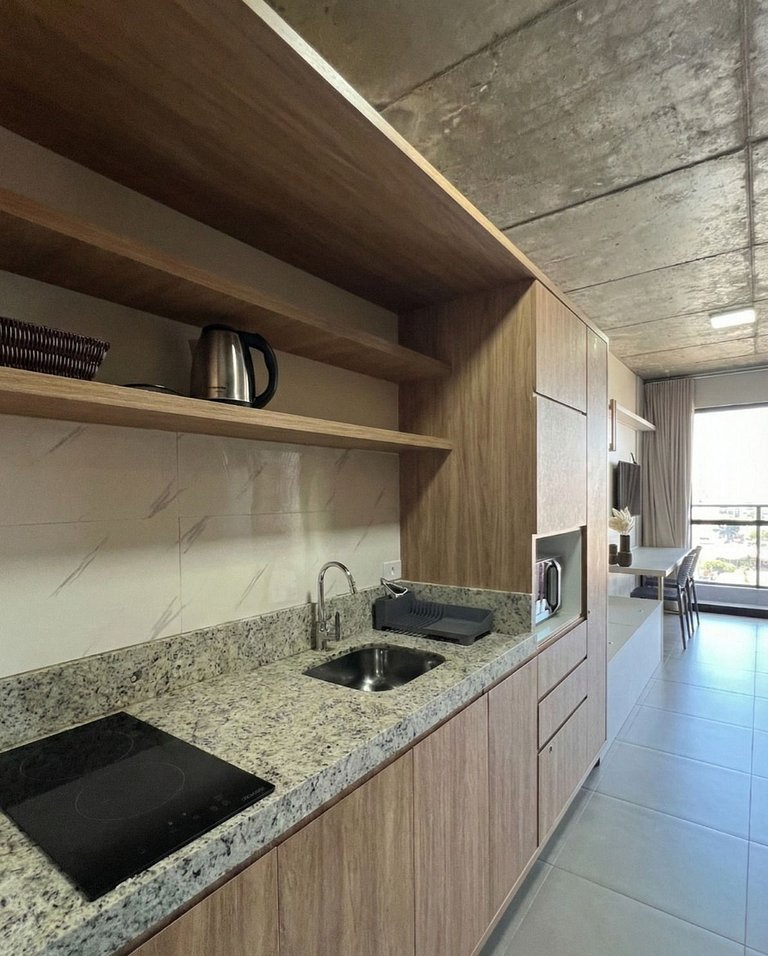 Studio Central com garagem 1204CP