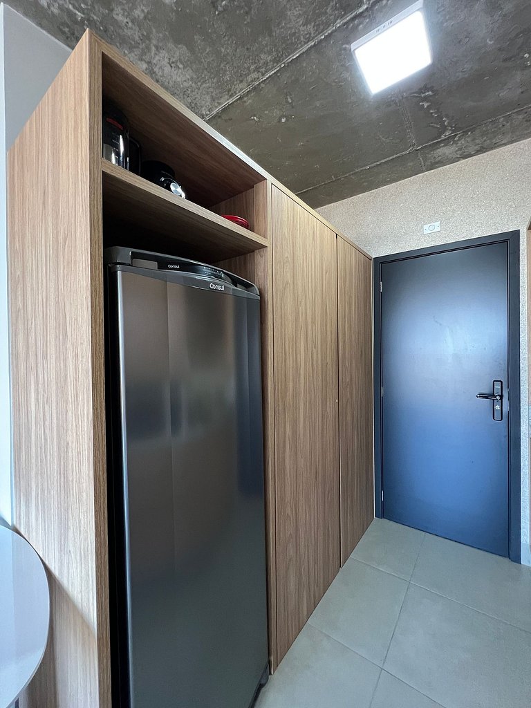 Studio Central com garagem 1204CP