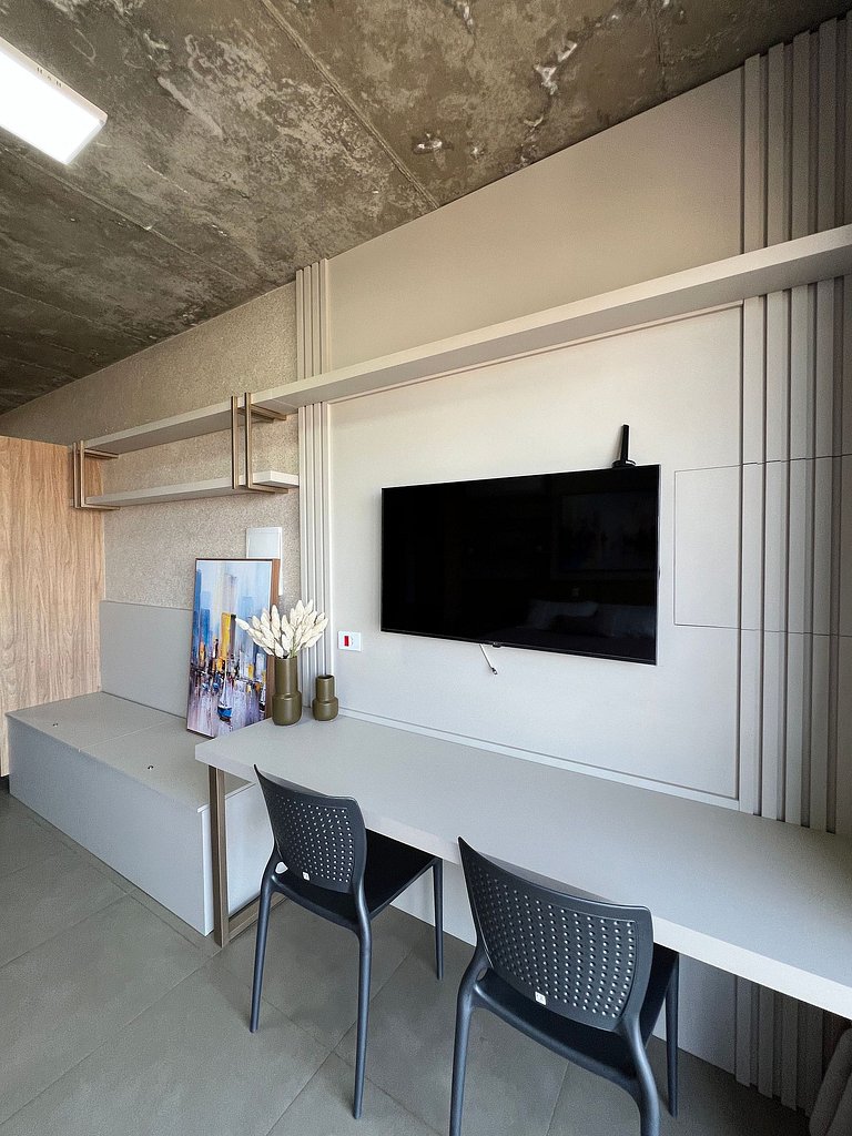 Studio Central com garagem 1204CP