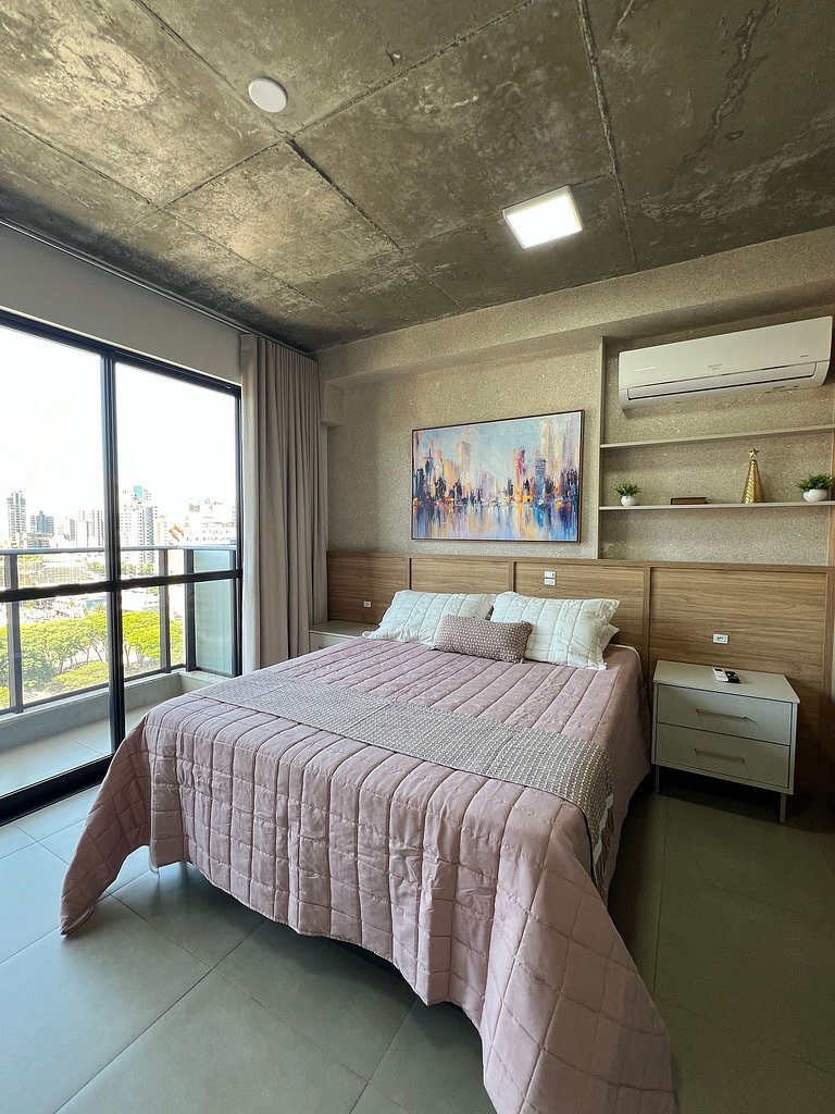 Studio Central com garagem 1204CP