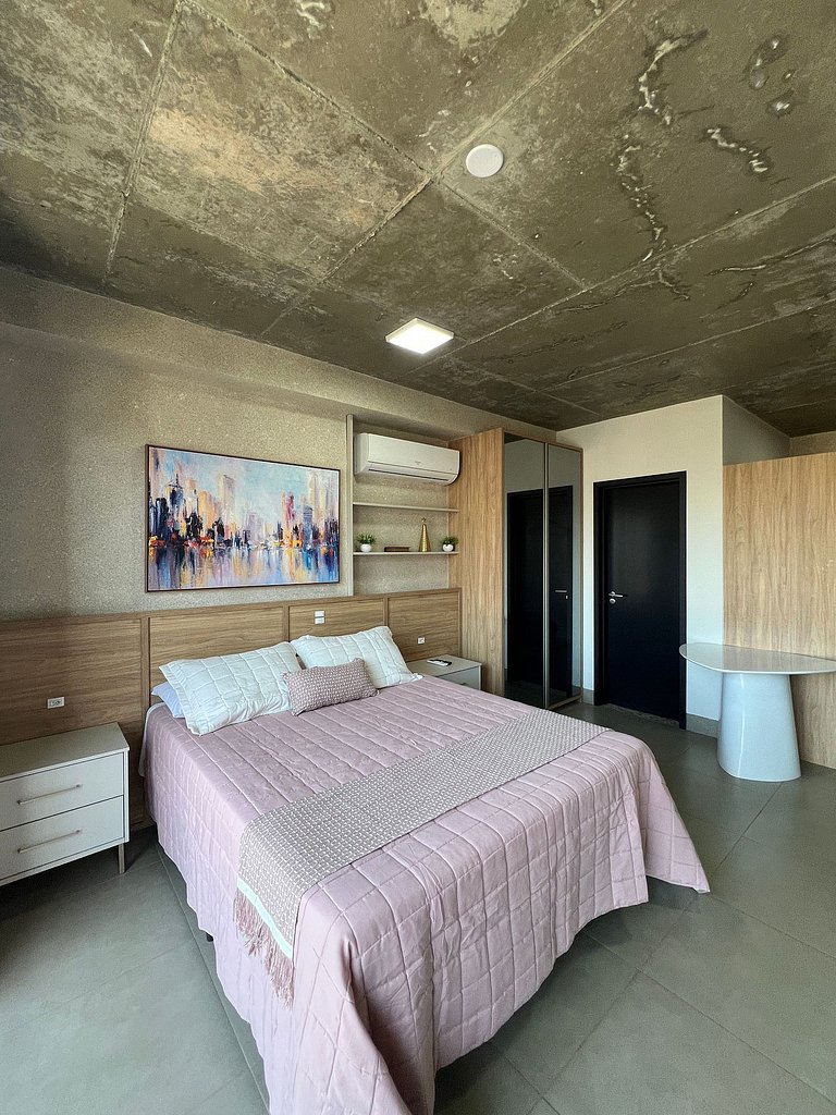 Studio Central com garagem 1204CP