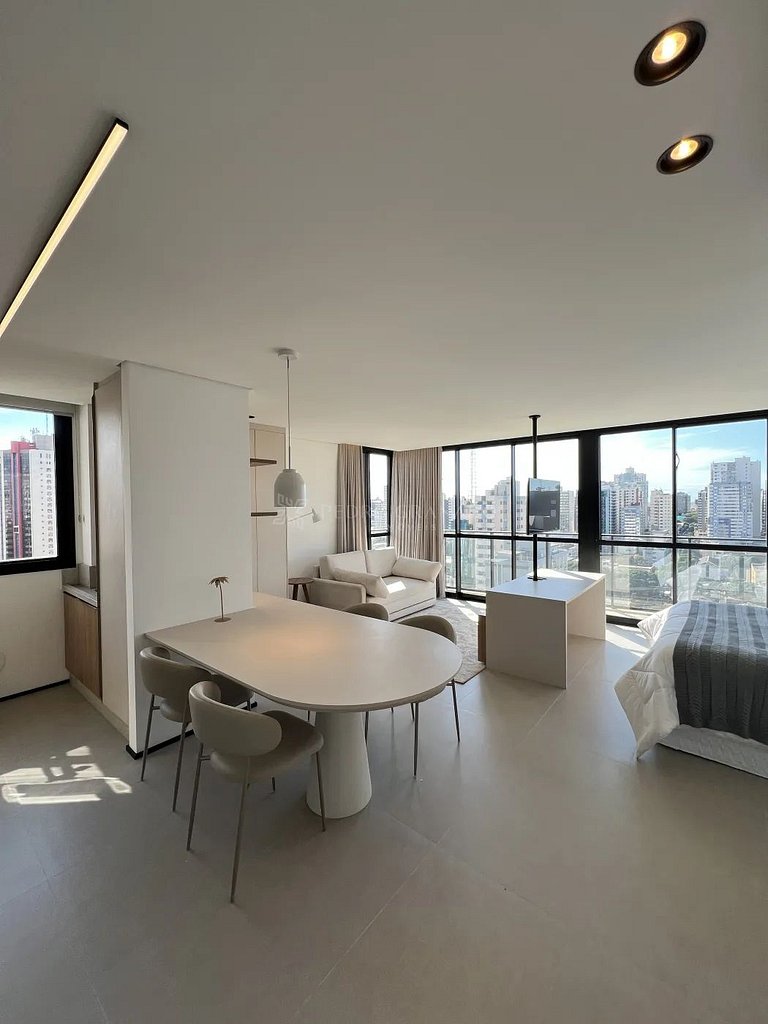 Neo House - 1702