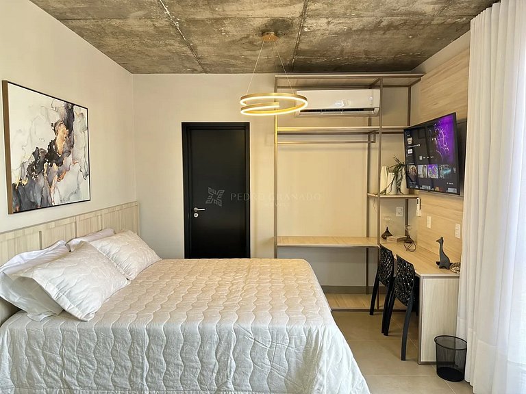 Studio 1502 com sacada, garagem e A/C