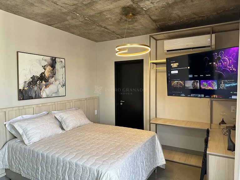 Studio 1502 com sacada, garagem e A/C